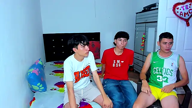 Snapshot of Alexander_and_Xiao chatting on 22, 2, 2025 Alexander and Xiao online show from 22, 2, 2025