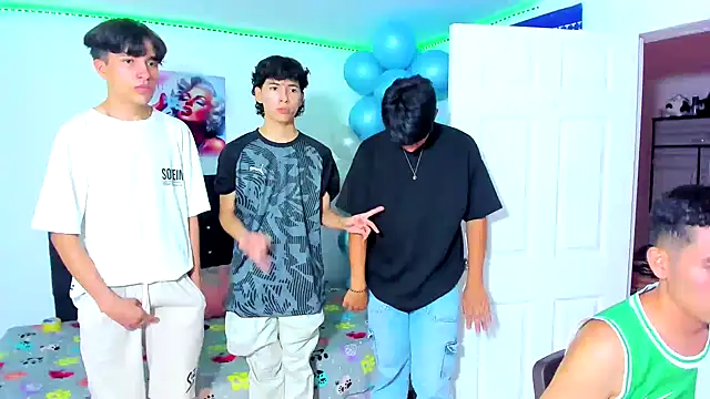 Snapshot of Alexander_and_Xiao chatting on 15, 3, 2025 Alexander and Xiao online show from 15, 3, 2025