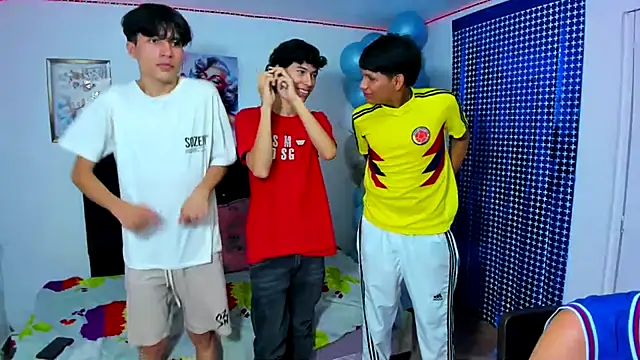 Snapshot of Alexander_and_Xiao chatting on 20, 3, 2025 Alexander and Xiao online show from 20, 3, 2025