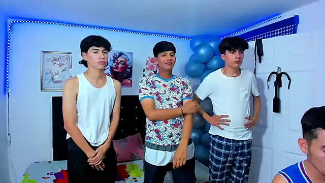 Snapshot of Alexander_and_Xiao chatting on 22, 3, 2025 Alexander and Xiao online show from 22, 3, 2025