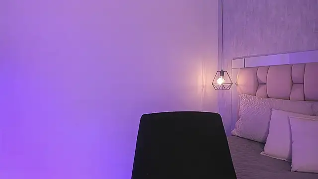 Roxie-Summers11 online show from 11, 3, 2025