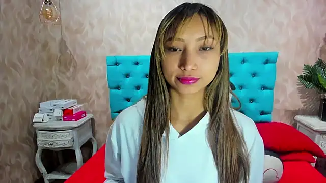 MadelineDoll online show from 22, 11, 2025