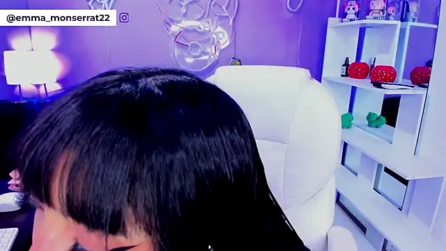 Emma monserrat online show from 23, 4, 2026