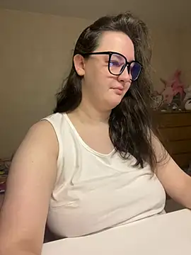 Snapshot of hungry1bunny chatting on 28, 1, 2025 hungry1bunny online show from 28, 1, 2025