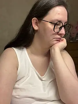 Snapshot of hungry1bunny chatting on 4, 2, 2025 hungry1bunny online show from 4, 2, 2025