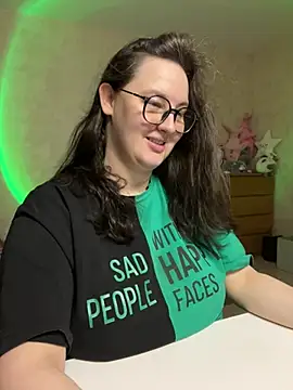 Snapshot of hungry1bunny chatting on 13, 2, 2025 hungry1bunny online show from 13, 2, 2025