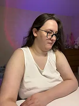 Snapshot of hungry1bunny chatting on 2, 3, 2025 hungry1bunny online show from 2, 3, 2025