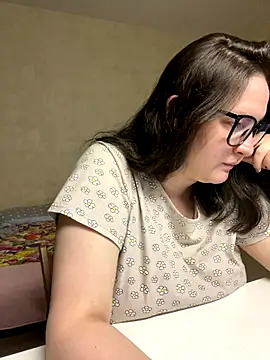 Snapshot of hungry1bunny chatting on 8, 10, 2025 hungry1bunny online show from 8, 10, 2025