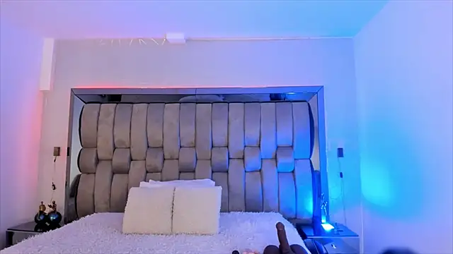 Snapshot of ChaynnaCooper chatting on 21, 2, 2025 ChaynnaCooper online show from 21, 2, 2025