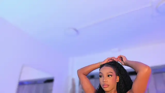 Snapshot of ChaynnaCooper chatting on 18, 9, 2025 ChaynnaCooper online show from 18, 9, 2025