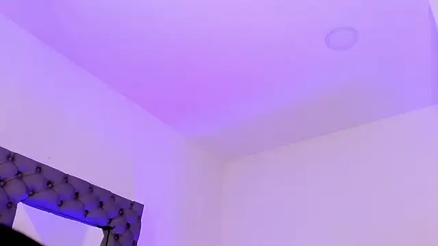 SamanthaFerrer   online show from 24, 2, 2025