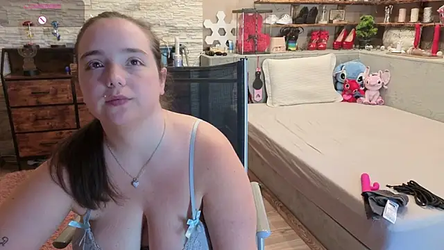 Snapshot of Kimberly-Caprice chatting on 24, 7, 2026 Kimberly-Caprice online show from 24, 7, 2026