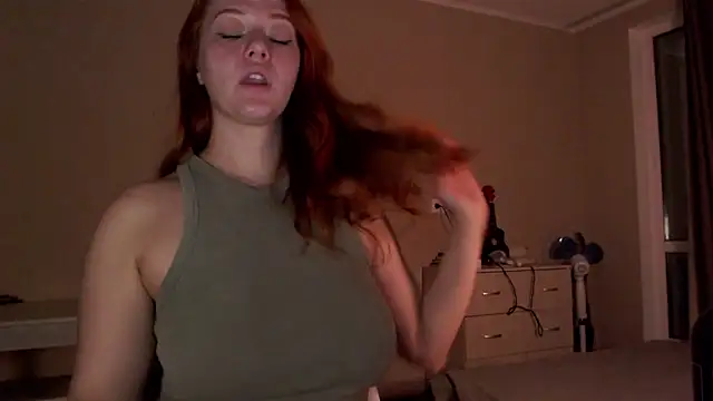 SarahSweetie online show from 3, 12, 2024