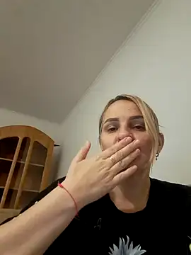 Malichkaanna30 online show from 14, 2, 2025