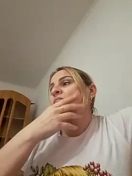 Malichkaanna30 online show from 2, 3, 2025