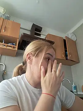 Malichkaanna30 online show from 8, 4, 2026