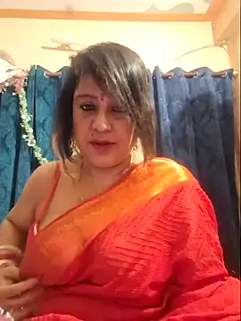 Hot Queen77 online show from 31, 1, 2025