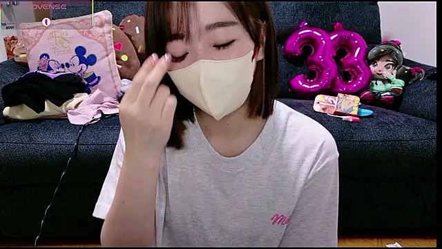 Rio chan  online show from 14, 4, 2026