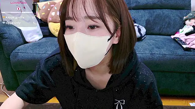 Rio chan  online show from 18, 4, 2026