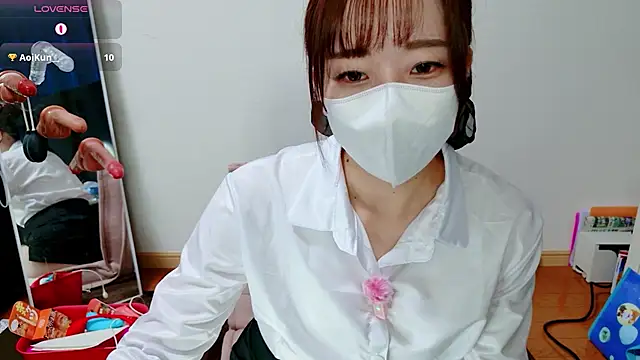 Rio chan  online show from 14, 6, 2026