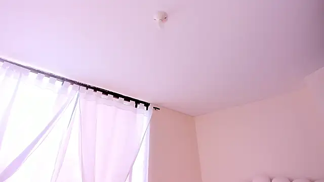 Snapshot of evely_coelloo chatting on 8, 9, 2025 evely coelloo online show from 8, 9, 2025