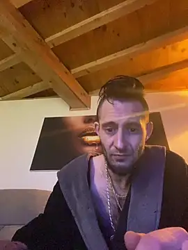 Snapshot of Bigkisslove chatting on 19, 3, 2026 Bigkisslove online show from 19, 3, 2026