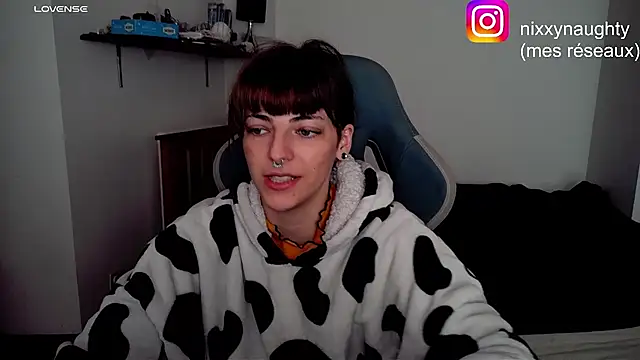 Snapshot of Nixxy_naughty chatting on 7, 1, 2025 Nixxy naughty online show from 7, 1, 2025