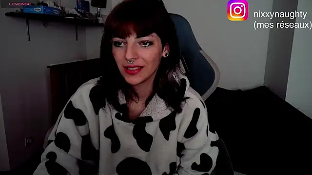 Snapshot of Nixxy_naughty chatting on 8, 1, 2025 Nixxy naughty online show from 8, 1, 2025