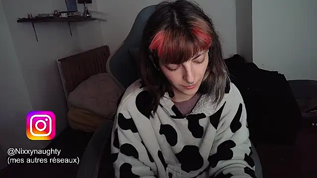 Snapshot of Nixxy_naughty chatting on 10, 3, 2025 Nixxy naughty online show from 10, 3, 2025