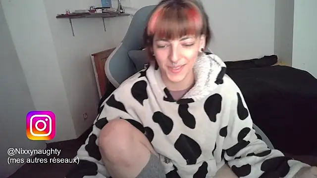 Snapshot of Nixxy_naughty chatting on 11, 3, 2025 Nixxy naughty online show from 11, 3, 2025