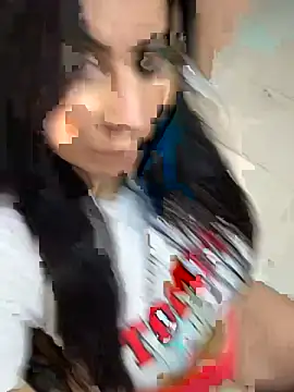 ValenSuarez25 online show from 2, 7, 2026