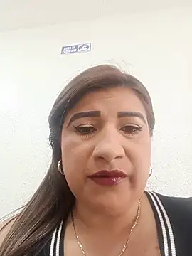 Hannahcandyy online show from 9, 6, 2026