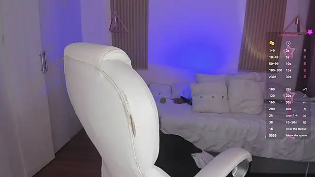 Kendall Bunnyy online show from 16, 9, 2025