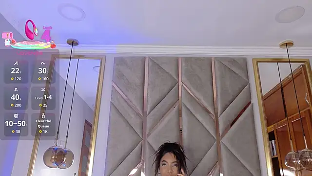 Lola King online show from 6, 10, 2025