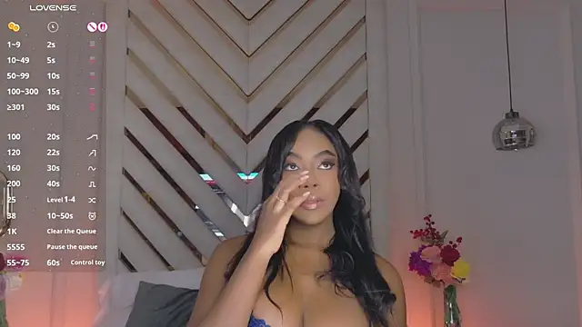 Lola King online show from 23, 7, 2026