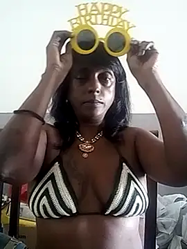 mamakarma1403 online show from 14, 3, 2025