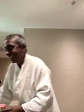 mamakarma1403 online show from 26, 4, 2026