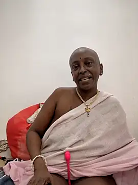 Snapshot of mamakarma1403 chatting on 18, 5, 2026 mamakarma1403 online show from 18, 5, 2026