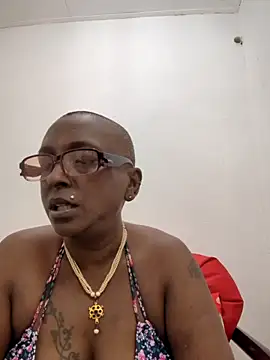 Snapshot of mamakarma1403 chatting on 12, 6, 2026 mamakarma1403 online show from 12, 6, 2026