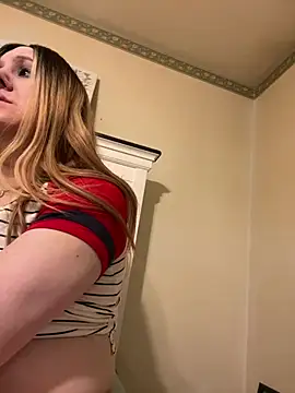 PuckBunny17 online show from 25, 12, 2024