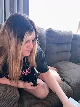 PuckBunny17 online show from 8, 3, 2025