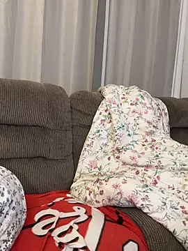 PuckBunny17 online show from 19, 9, 2025