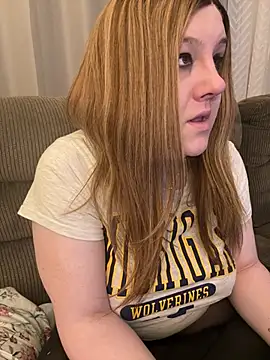 PuckBunny17 online show from 24, 2, 2026