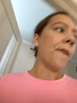 AliceBrayan online show from 1, 10, 2025