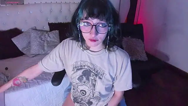 Ghosty Doll online show from 6, 3, 2025