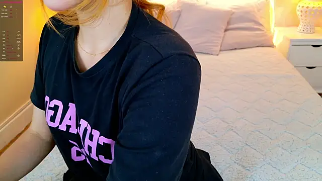 Snapshot of april_rousse chatting on 1, 3, 2025 april rousse online show from 1, 3, 2025