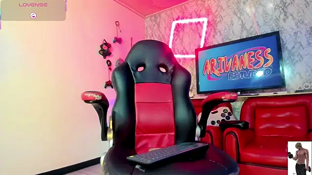 nicol gill  online show from 8, 4, 2026