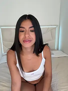 Snapshot of Charlotte_cowell_sub1_ chatting on 4, 2, 2025 Charlotte cowell sub1 online show from 4, 2, 2025