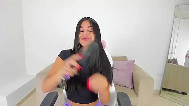 Snapshot of Charlotte_cowell_sub1_ chatting on 5, 3, 2025 Charlotte cowell sub1 online show from 5, 3, 2025