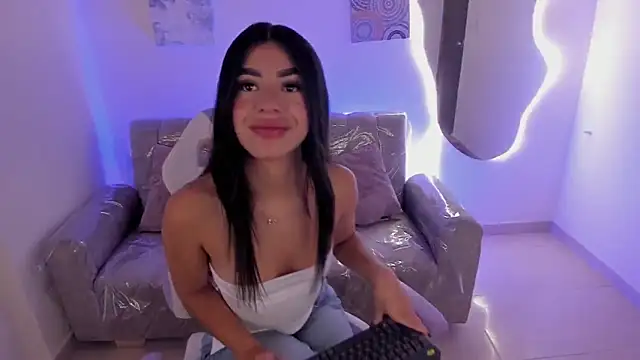 Snapshot of Charlotte_cowell_sub1_ chatting on 9, 9, 2025 Charlotte cowell sub1 online show from 9, 9, 2025